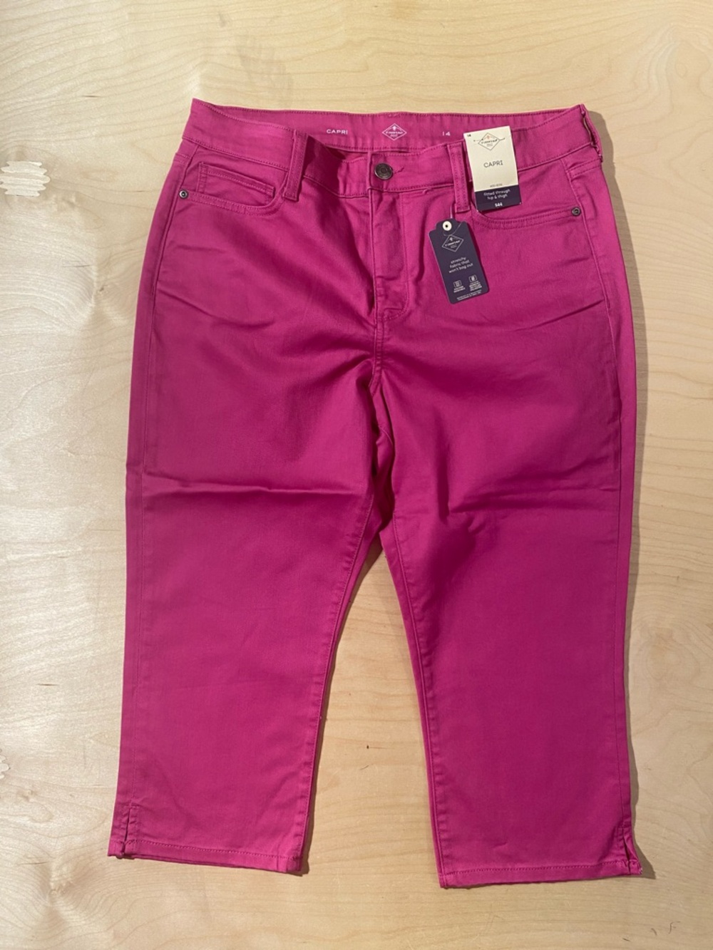 St. John’s Bay Capri Mid-Rise Crop Jeans - Fuchsia Pink 14 (RC) - Picture 2 of 8